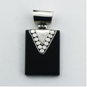 Wholesale Trendy Ajoure Ornate Silver Pendant Black Agate Gemstone