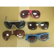 Wholesale Urban Outfitters Mixed Sunglasses 24pcs.