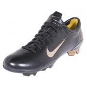 Looking For Original and Authentic Football Shoes/Clothing/Accessories (Pakistan)