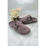 Wholesale Suede Buckle Closed Toe Slipper
