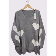 Wholesale White Heart Pattern Side Slit Dip Hem Jumper